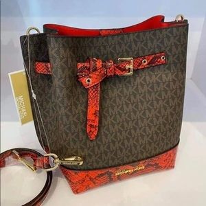 Michael Kors bucket purse